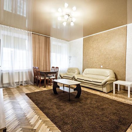 Apartment In A City Center! Krakivska,34 리비프 외부 사진